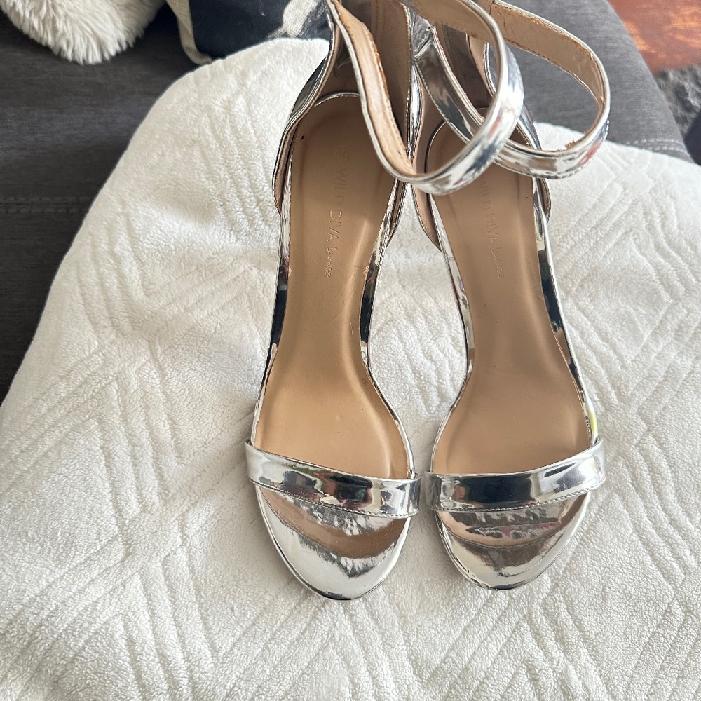 Silver Platform
